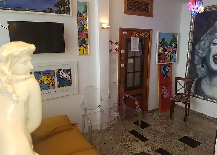 Apto Copacabana com 2 Suítes