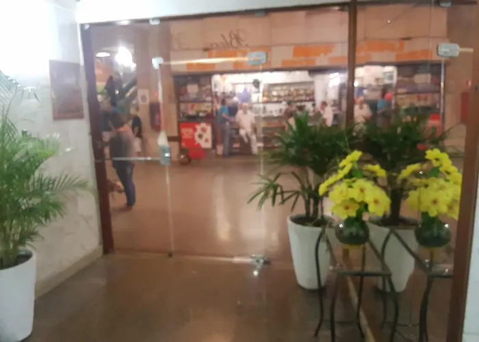 Apto Copacabana com 2 Suítes
